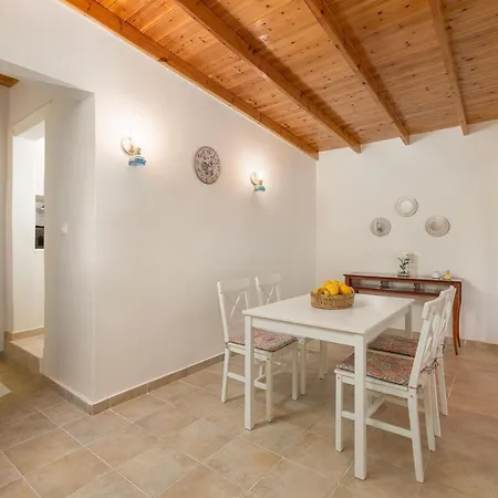 Mikros Paradeisos Appartement