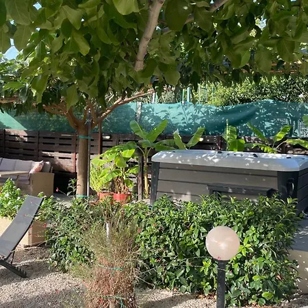 Mikros Paradeisos Theológos